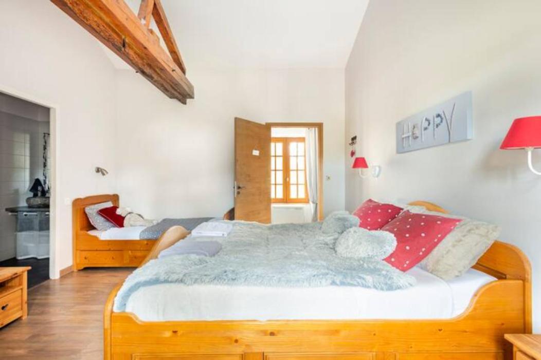 B&B Des Histoires D'Anges - Cote Jardin - Accueil Velo 图尔尼 外观 照片